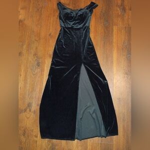 Windsor Black Velvet Maxi Dress